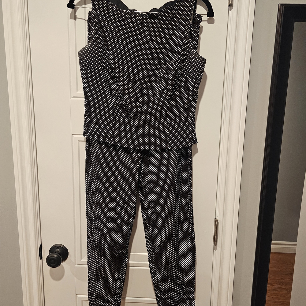 Laundry By Shelli Segal Black and White Pantsuit Elegant Design